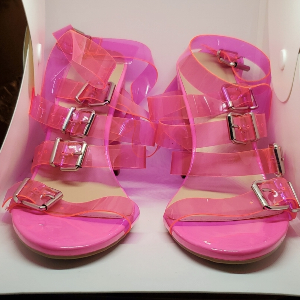 WILD DIVA LOUNGE ANKLE STRAP SANDALS SZ 9